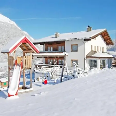Daire In Pitztal Near Slopes, Cleaning Included